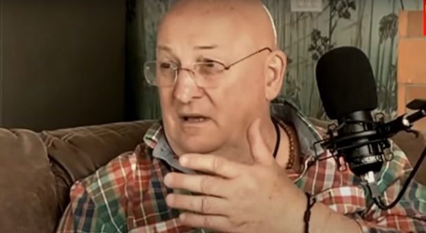 Cum arată casa lui Bebe Cotimanis. Actorul locuiește într-o comună din județul Argeș: „Aici sunt cei mai gospodari oameni”