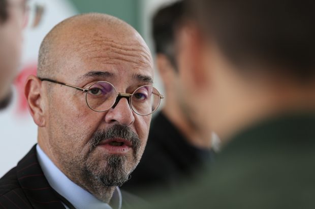 Zi decisivă pentru Piedone. Curtea Supremă anunță azi dacă fostul primar poate părăsi închisoarea