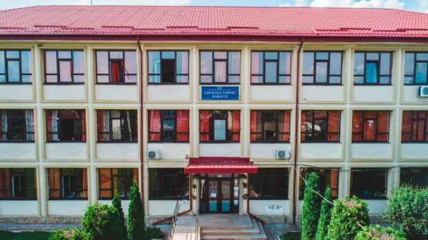 Pedeapsa primită de un universitar din Timișoara după ce a insultat o elevă la bacalaureat în 2017: „Du-te la mă-ta după buletin, nesimţito!”