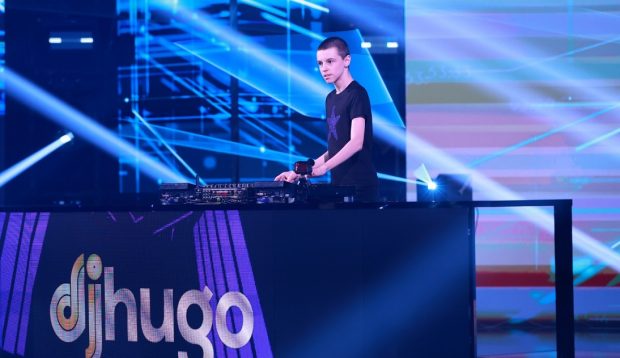 DJ Hugo, de la „Românii au talent”, pe scena de la SAGA Festival 2022. Povestea băiețelului care nu merge la școală