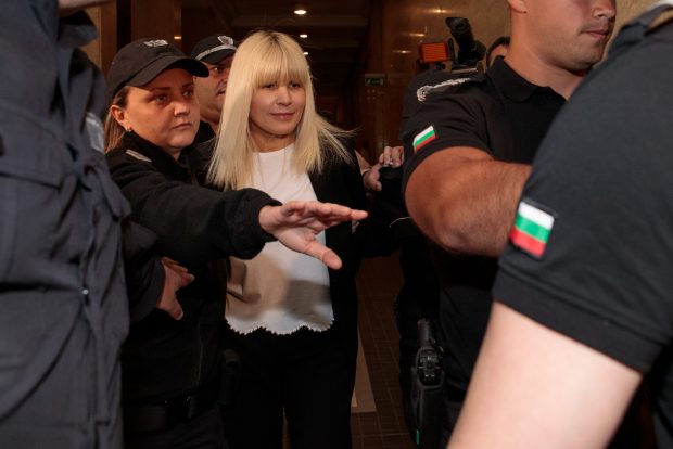 Decizia privind extrădarea Elenei Udrea, amânată pentru 8 iunie. Cererea de eliberare din arest i-a fost respinsă