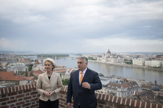 Ursula von der Leyen anunță „progrese” în tratativele cu Ungaria privind interzicerea petrolului din Rusia