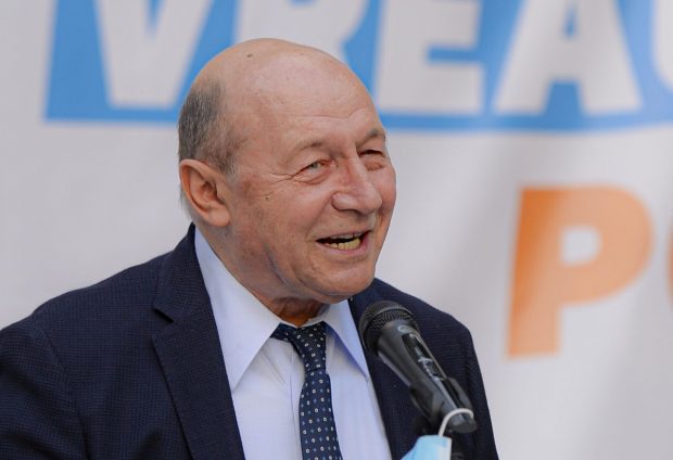 Traian Băsescu nu s-a mutat încă din vila din Primăverii: „Am primit ieri notificarea de la RAAPPS”