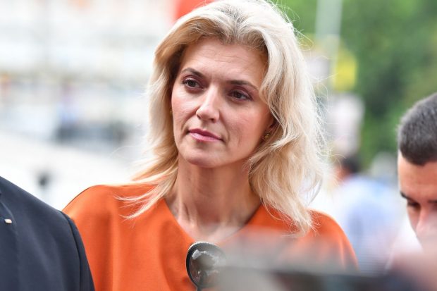 Alina Gorghiu, atac la conducerea ANRE: „Se stă pe bani mulţi acolo. Chiar 15.000 de euro”