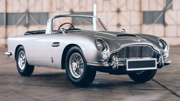 Aston Martin-ul lui James Bond, mașina emblematică a francizei, ar putea fi vândută la licitaţie pentru aproximativ 2 milioane de dolari