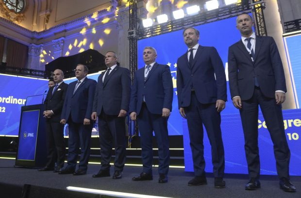 Surse: Trei liberali se luptă pentru postul de prim-vicepreședinte al PNL la Consiliul Național