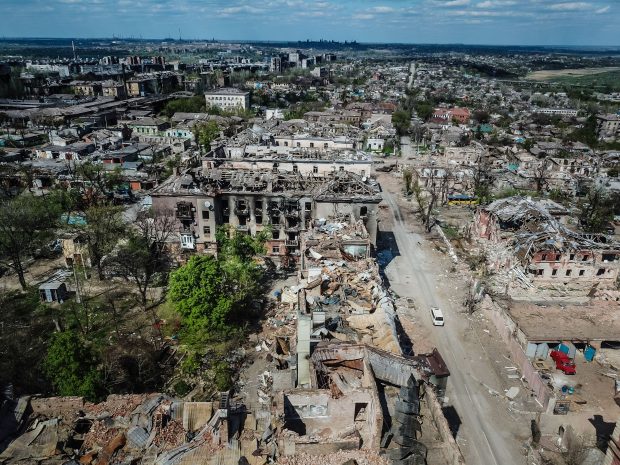 Jurnalul de război al unui băiețel de 8 ani, rănit în bombardamente: „Mi-au murit bunicii, cei doi câini și iubitul meu oraș Mariupol”