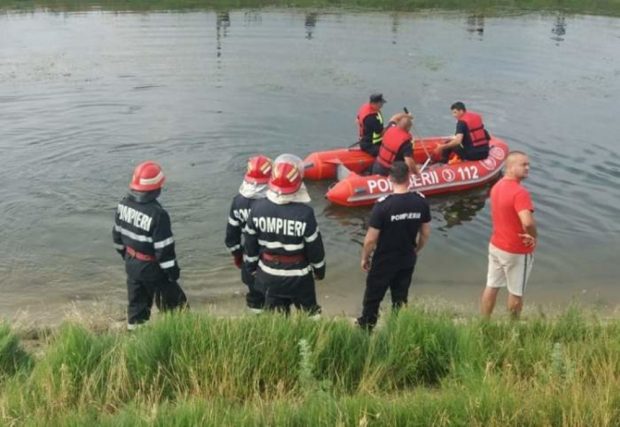 Un băiat de 15 ani din Neamț a murit înecat în râul Bistriţa, unde a mers la scăldat