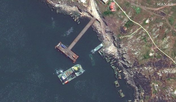 Rusia își consolidează poziția pe Insula Șerpilor, la 45 de km de România, cu noi nave și baterii antiaeriene S-300