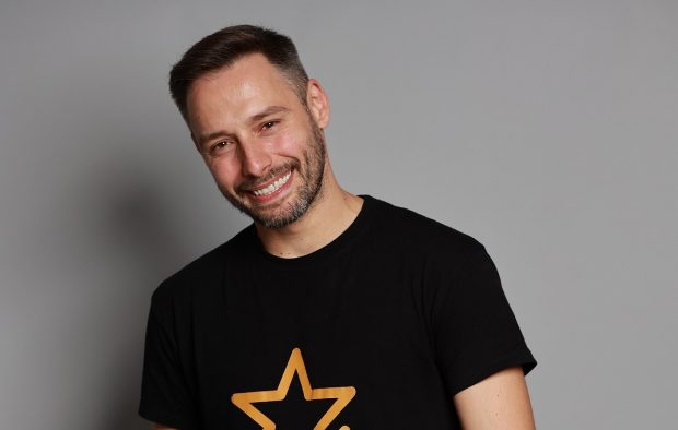 Interviu cu Bogdan Bolohan, coregraful „Românii au talent”, înainte de galele live. „Eu am fost concurent, am trecut prin toate etapele: casting, audiții, semifinală și finală”