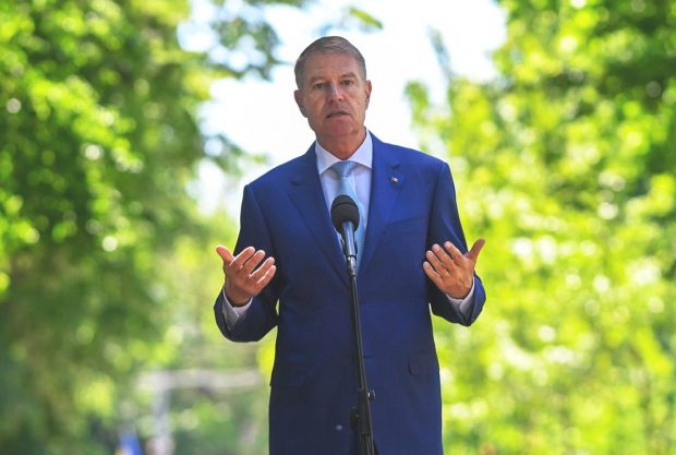 Klaus Iohannis, distins cu Premiul Carol al IV-lea în Germania: „Împreună cu aliaţii transatlantici apărăm valorile comune”