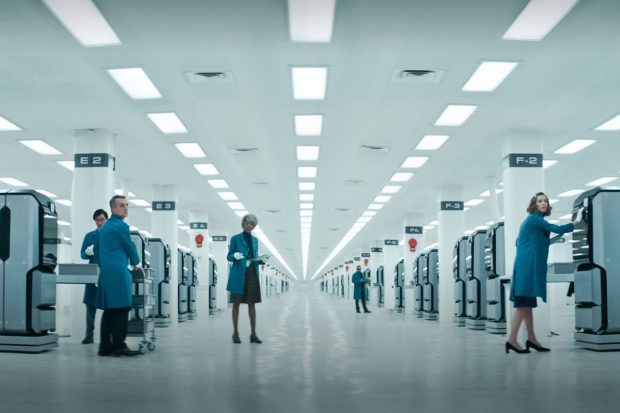 Un serial ce nu trebuie ratat: „Severance” – Separarea conștiinței ultimilor proletari. Ben Stiller e chiar inteligent