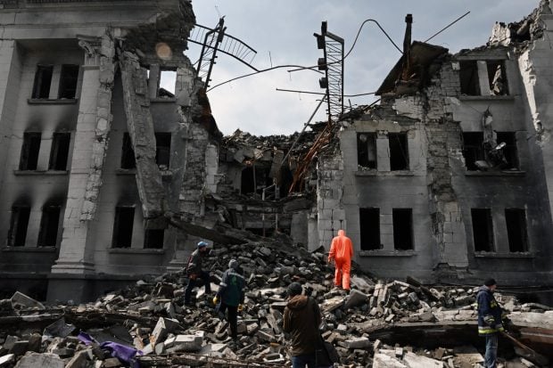 Rușii vor să facă „o paradă a prizonierilor” în Mariupol, cu 2.000 de civili îmbrăcați în uniforme ucrainene, anunță oficiali din oraș