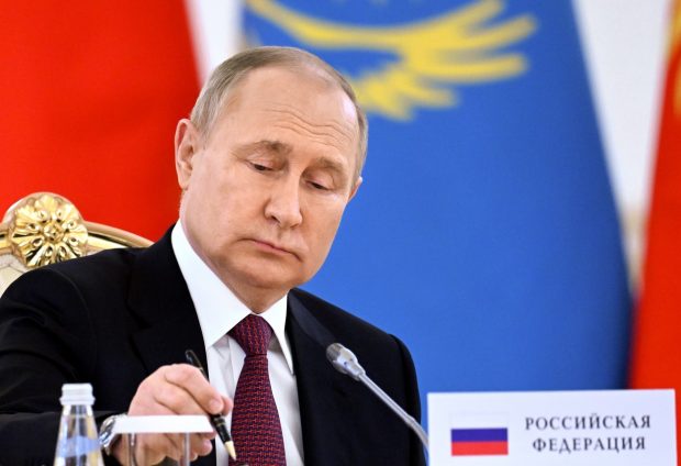 Ambasada Rusiei ne asigură, ironic, că Putin este sănătos: „Zvonurile sunt la fel de neadevărate ca masacrele de la Bucha”