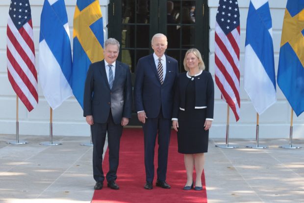 „NATO este mai necesar acum decât oricând”. Biden anunță sprijinul SUA pentru candidaturile Finlandei și Suediei