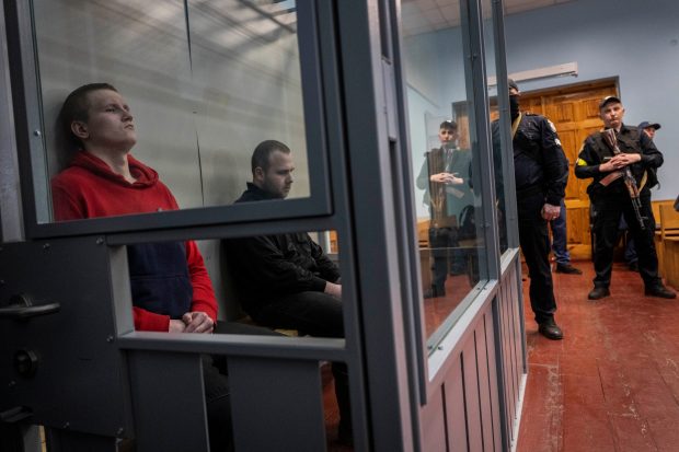 Nou proces pentru crime de război în Ucraina: Doi soldaţi ruşi au pledat vinovat