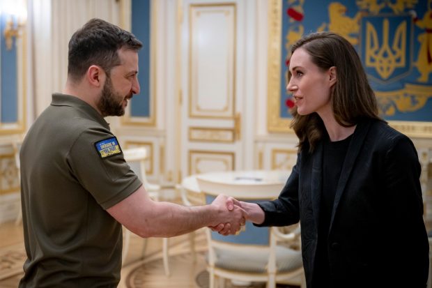 „Acțiunile Rusiei în Ucraina sunt un punct de cotitură pentru întreaga lume”. Premierul finlandez, vizită-surpriză la Bucha și Irpin