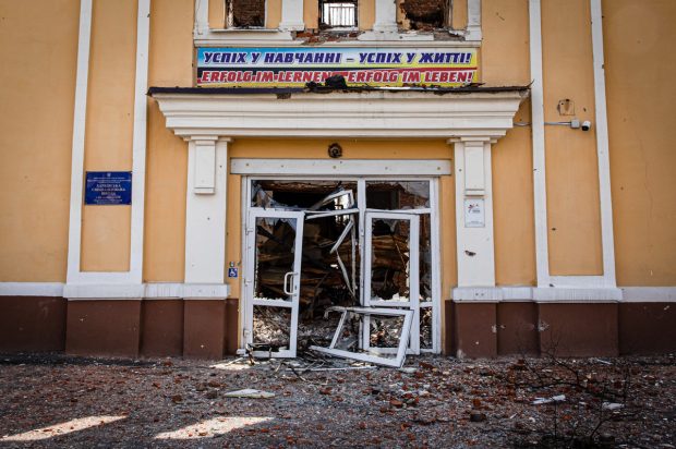 Cum merge înainte viața unor profesori din Ucraina, după ce o colegă a murit în bombardamente: „În ultimul mesaj mi-a spus că o să rămână în Harkiv până în momentul victoriei”
