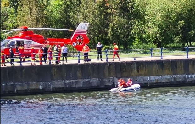 Femeia căzută în canalul Dunăre-Marea Neagră, la Medgidia, găsită și resuscitată. A fost dusă de urgență la spital
