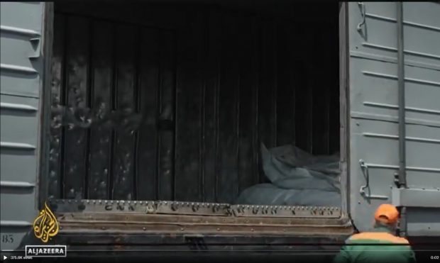 VIDEO. Ucrainenii stivuiesc corpurile soldaților inamici în vagoane frigorifice, dar rușii nu vor să le ia. „S-ar putea să fim nevoiți să-i îngropăm pe cheltuiala noastră”