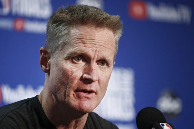 Discursul-manifest al unui antrenor din NBA după masacrul din Texas. „Când vom face ceva? M-am săturat de momentele de reculegere”