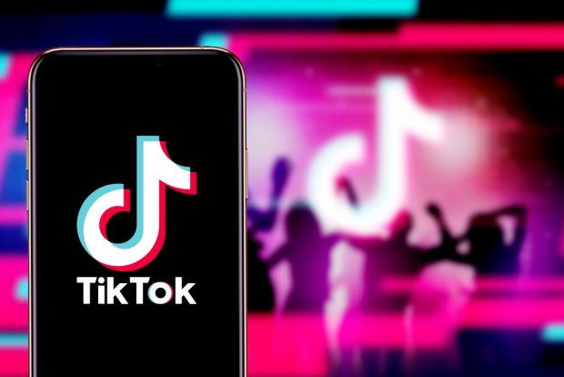 Cum poți să faci o transmisiune „live” pe TikTok