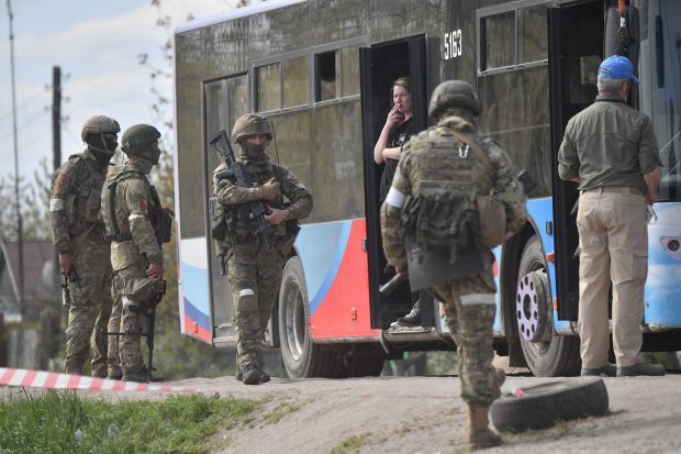 LIVETEXT Război în Ucraina, ziua 68 | Noi atacuri cu rachete la Odesa: „Sunt morți și răniți”. Bombardamentele au fost reluate și la Azovstal