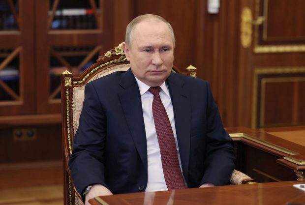 Occidentul trebuie să se pregătească pentru o perioadă de instabilitate în Rusia, spune un expert suedez care este sigur că Putin va pierde războiul