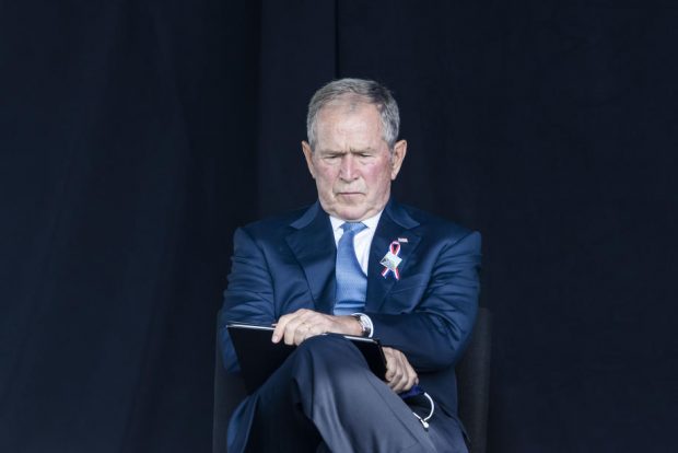 FBI a dejucat un plan de asasinare a fostului președinte George W. Bush. Planul prevedea aducerea de membri ISIS în SUA
