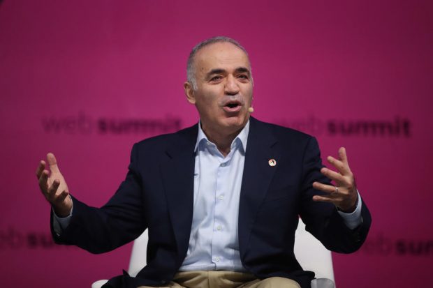 Garry Kasparov la București, despre Vladimir Putin: „Problema cu dictatorii este că ei nu se schimbă”