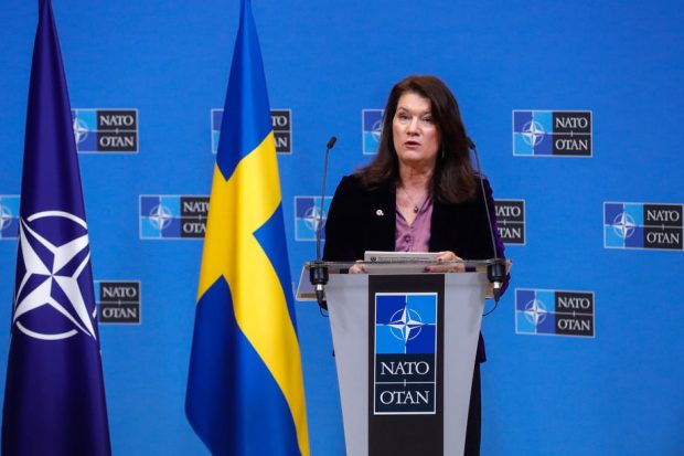 Statele Unite dau asigurări că Suedia va fi protejată în timpul tranziției către NATO, dacă țara decide să adere la Alianță