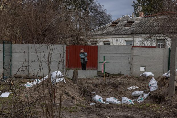 Ororile războiului din Ucraina. După ce au ucis un bărbat, rușii i-au folosit trupul pe post de capcană