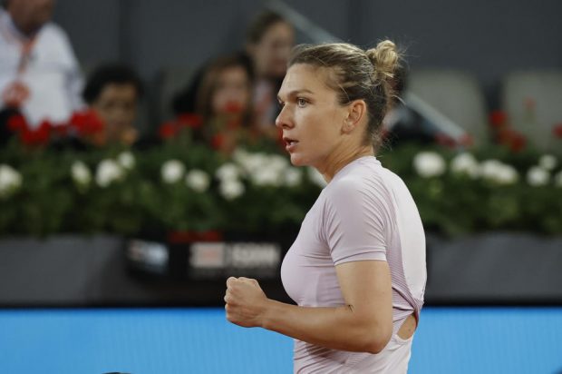 Simona Halep joacă miercuri împotriva chinezoaicei Shuai Zhang în turul doi la Toronto