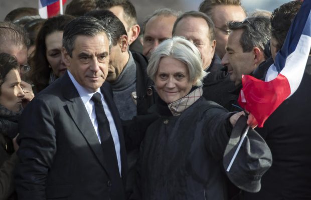 Fostul premier francez François Fillon, un an de închisoare cu executare în dosarul angajărilor fictive ale soției