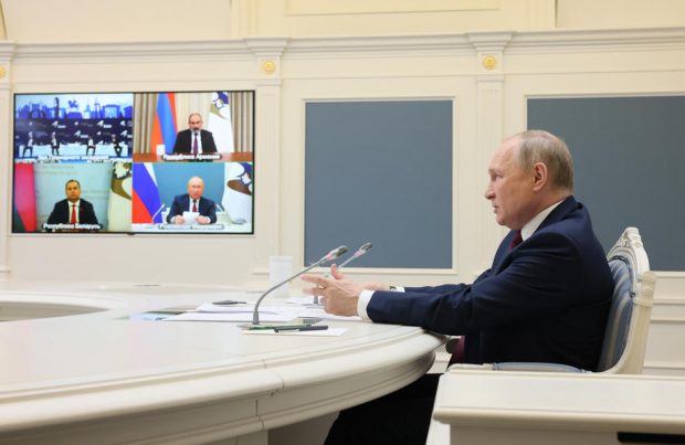 Vladimir Putin admite că sancțiunile afectează lanțul de aprovizionare, dar promite că va găsi soluții