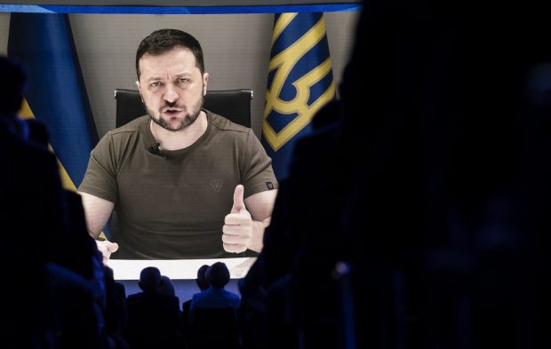 Zelenski, critici aprige la adresa unui fost secretar de stat american, care a propus „ca o bucată din Ucraina să fie dată Rusiei”