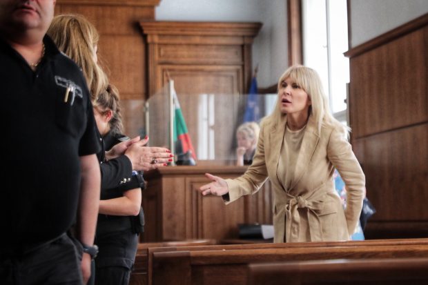 Emoții pentru Elena Udrea. Astăzi va afla dacă judecătorii o pun în libertate