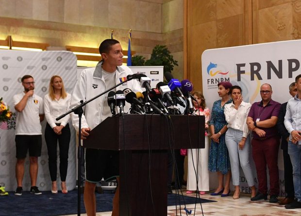 Cel mai mare vis al lui David Popovici: „Lucrez la asta în fiecare zi”. Discurs memorabil susținut la revenirea în țară