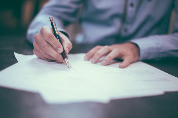 6 motive pentru a colabora cu un broker de credite