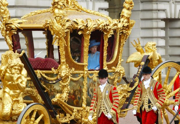 Caleașcă veche de 260 de ani, scoasă pe străzile Londrei cu ocazia Jubileului de Platină al reginei