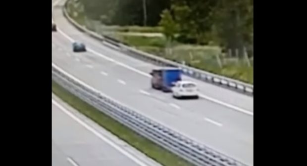 Trei români au murit pe o autostradă din Cehia. Muncitorii se întorceau acasă din Anglia