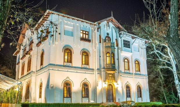 Palatul Ştirbey din Buftea, scos la licitație. Care este prețul de pornire