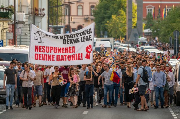 Nu lăsați infractorii să scape: Opriți marea amnistie!