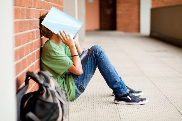 In a Relationship | Ultima vacanță de vară înainte de clasa a XII-a. „Mă gândesc doar la cât stres și zile negre mă așteaptă”