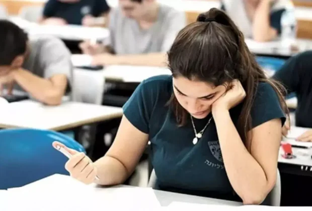 ÎN CURÂND | Rezolvarea subiectelor la Limba română de la Evaluarea Națională 2022, în direct, pe Libertatea