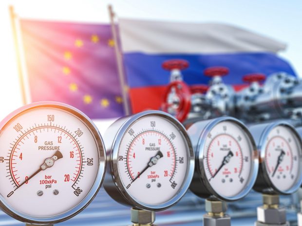 Rusia a câștigat 93 de miliarde de euro în 100 de zile de război, din exportul de combustibili fosili. Mai mult de jumătate din sumă, din UE