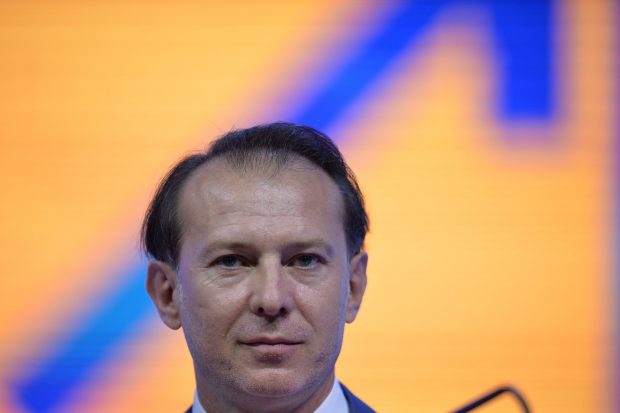 Mărirea și decăderea lui Florin Cîțu: într-un an a pierdut funcția de premier, de președinte al PNL și de șef al Senatului: „Și-a făcut-o singur”