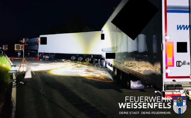 Șofer român de TIR mort pe loc într-un accident straniu, în parcarea de pe marginea unei autostrăzi din Germania