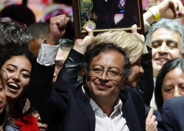 Gustavo Petro, un fost luptător de gherilă, a devenit primul președinte de stânga al Columbiei