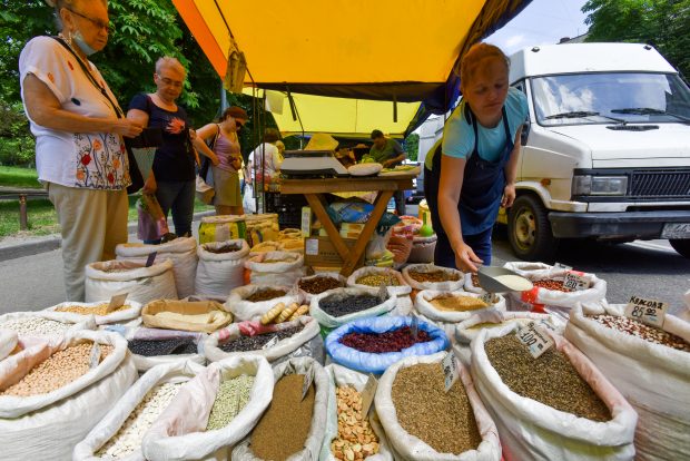 23,5 milioane de tone de alimente sunt blocate în Ucraina. Care este principala provocare cu care se confruntă acum fermierii